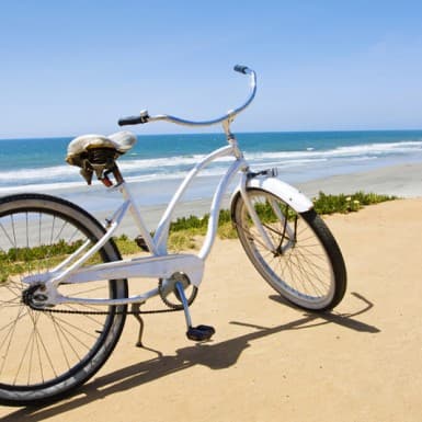 rentals-beachcruiser A bike on the beach